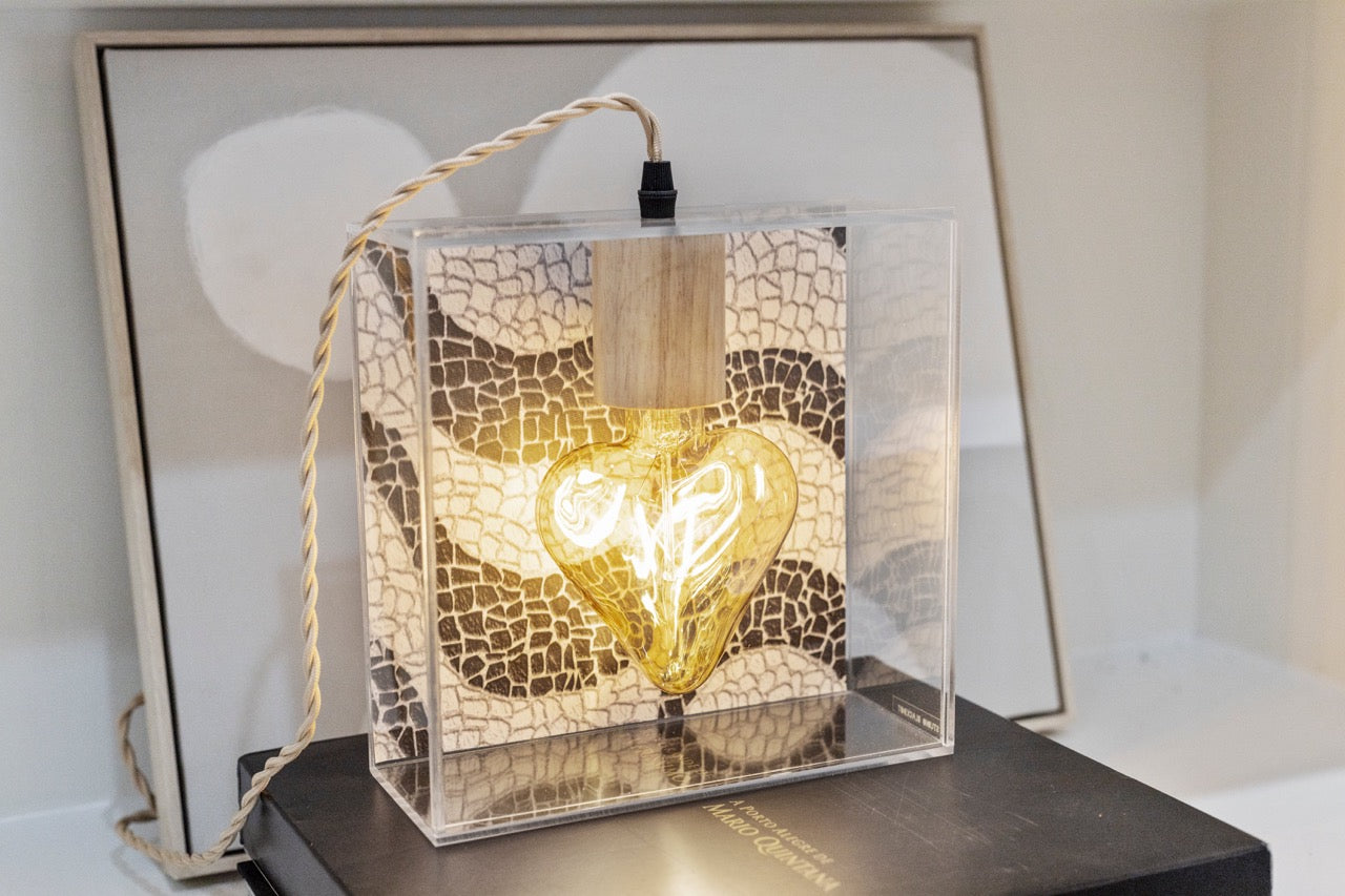 The Bright Heart Lamp - Fran & Studio Black Dot